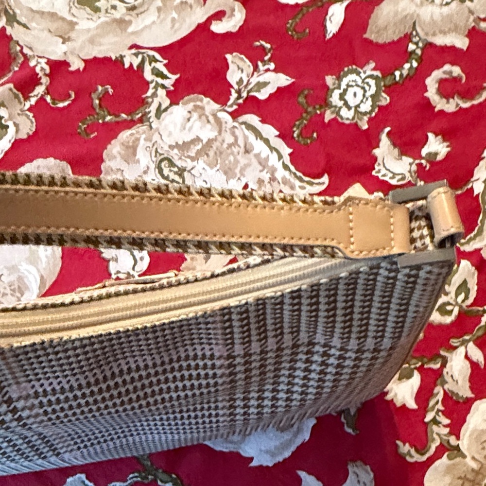 Lauren Ralph Lauren Houndstooth Shoulder Bag in Tan and Pink - Picture 11 of 12